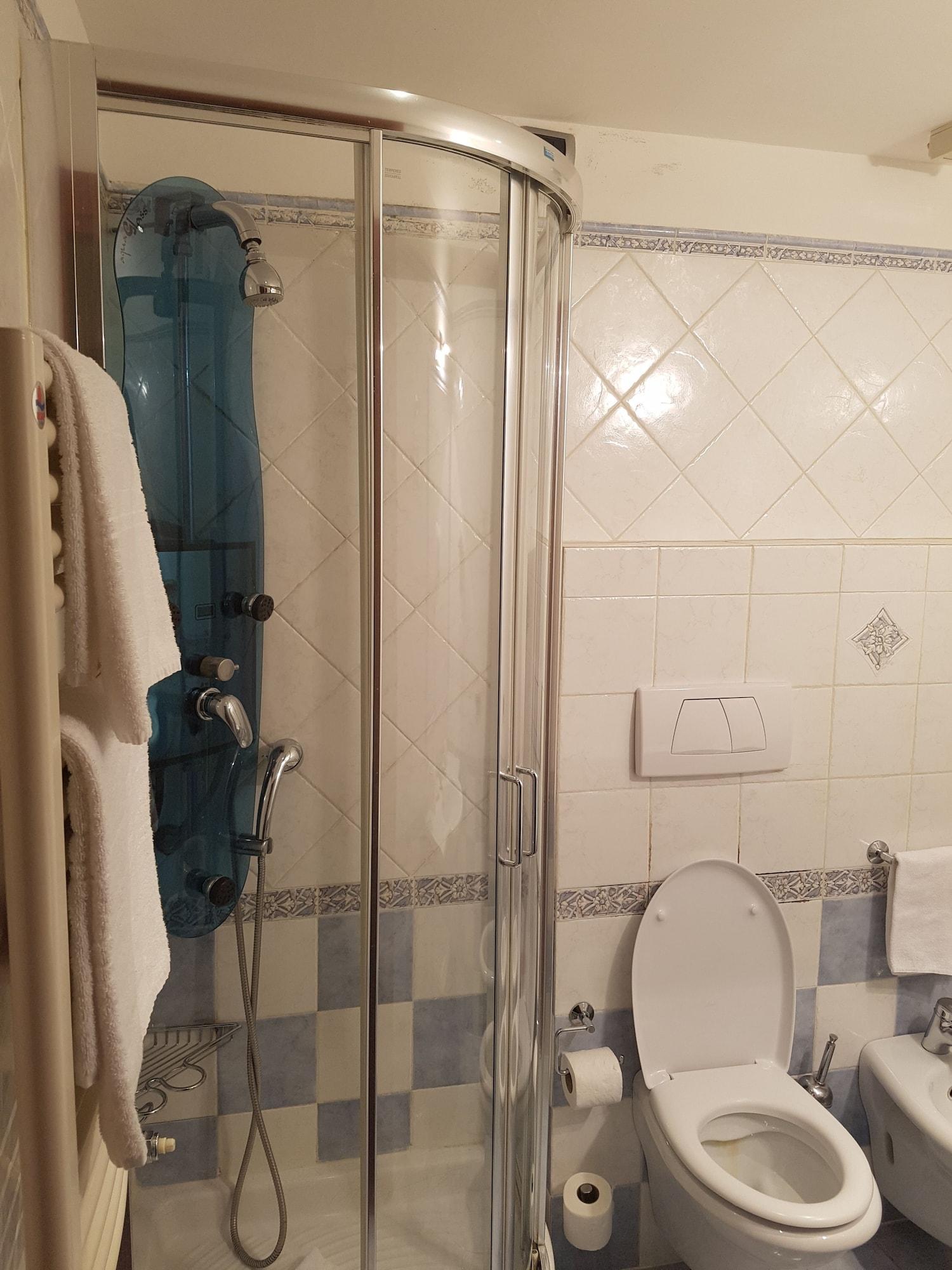 69 Manin Street Hotel Рим Екстериор снимка