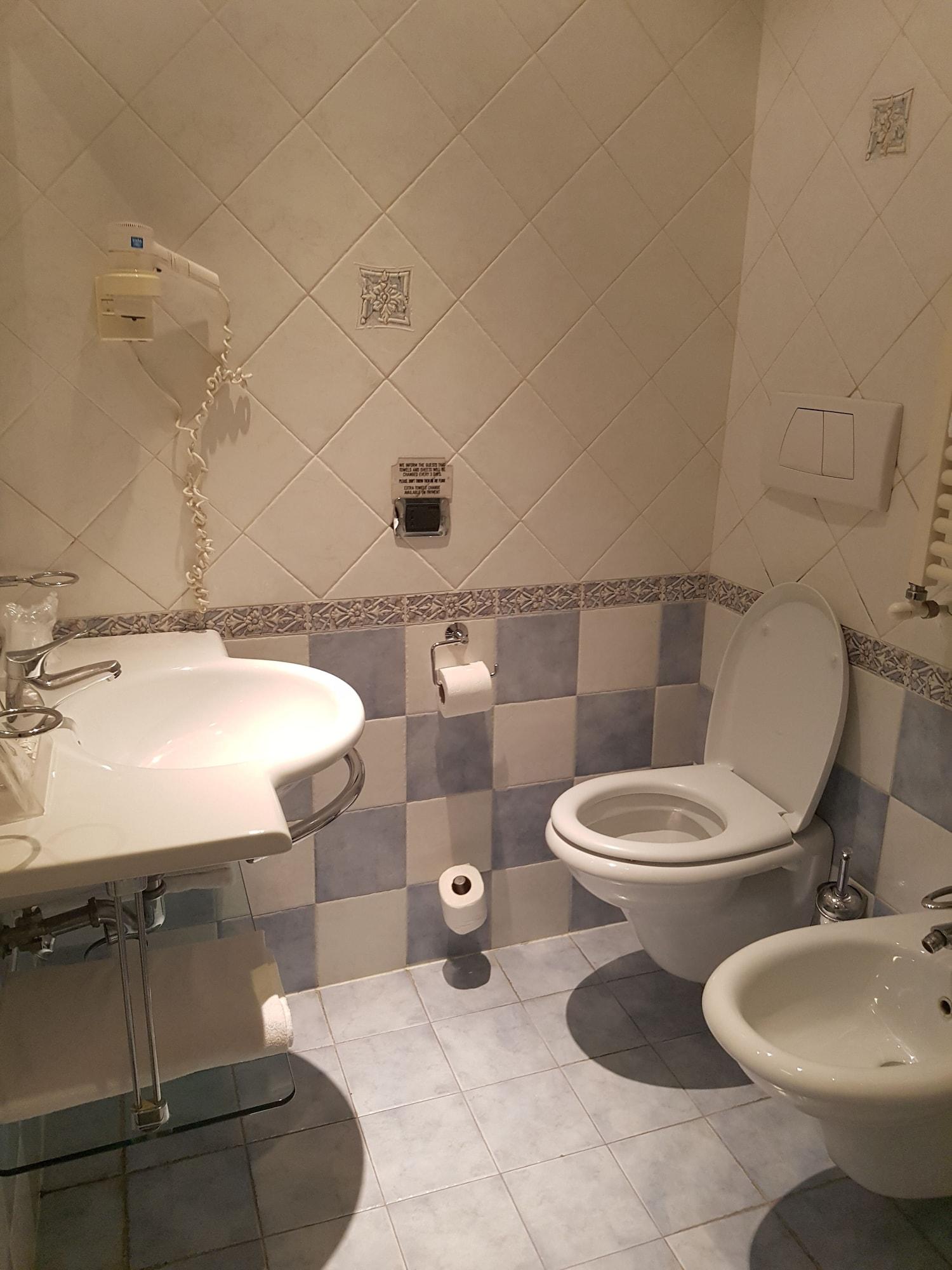 69 Manin Street Hotel Рим Екстериор снимка