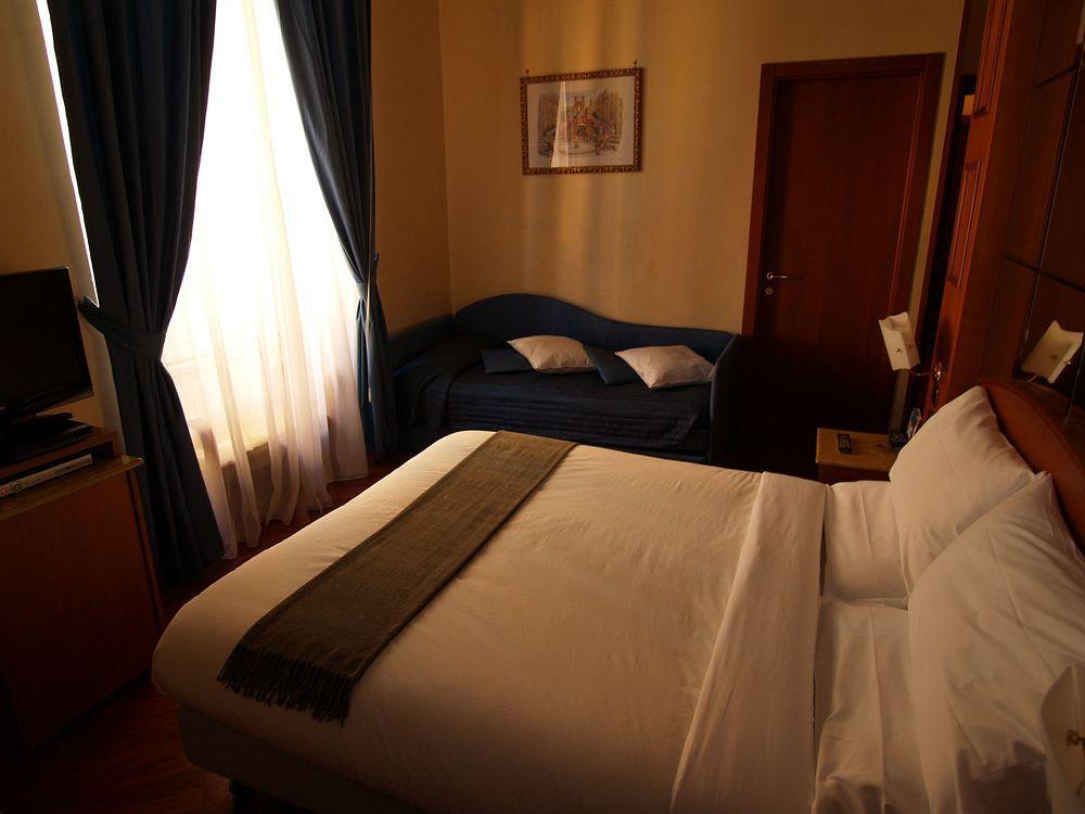 69 Manin Street Hotel Рим Екстериор снимка