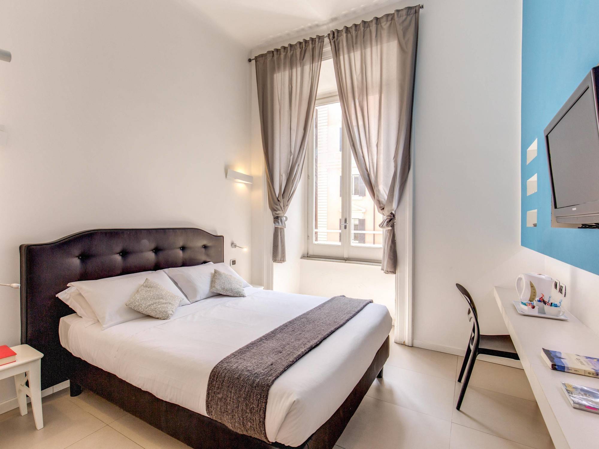 69 Manin Street Hotel Рим Екстериор снимка