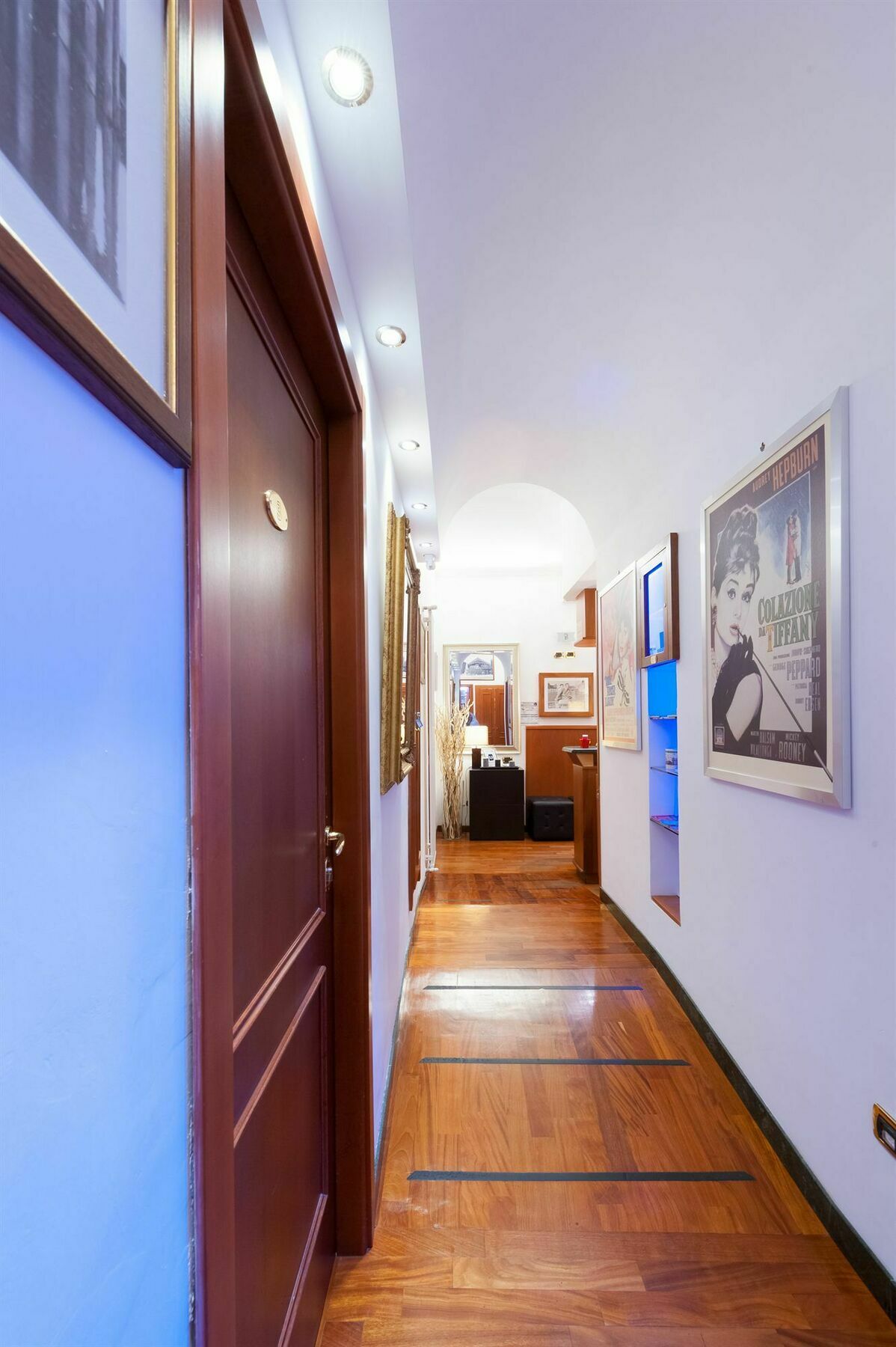 69 Manin Street Hotel Рим Екстериор снимка